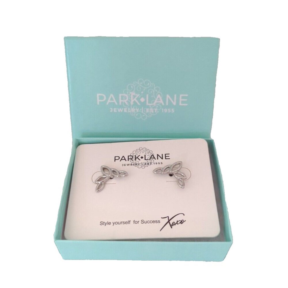 Park Lane Crepe Earrings New In Box Silver‎